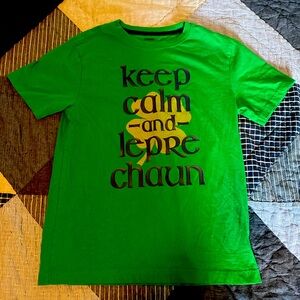 Gymboree Boys “keep calm -and- leprechaun” T-Shirt